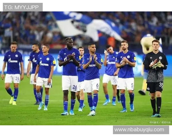 沙尔克04逆转绝杀帕德博恩成功反超升至德乙榜首准备冲击德甲