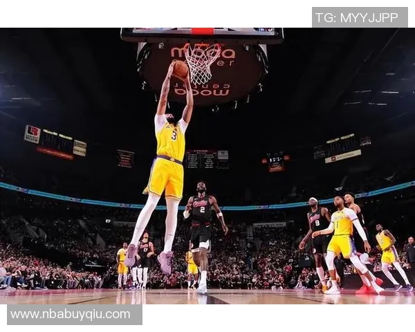 安东尼戴维斯左小腿轻微拉伤官方宣布将缺席至少两场比赛