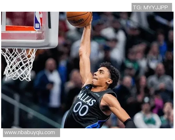 独行侠半场大胜尼克斯28分克里斯蒂三分雨轰18分罗宾逊双双12分12篮板表现出色