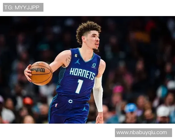 拉梅洛鲍尔再遭伤病困扰第三节因脚踝不适提前退赛仅得11分